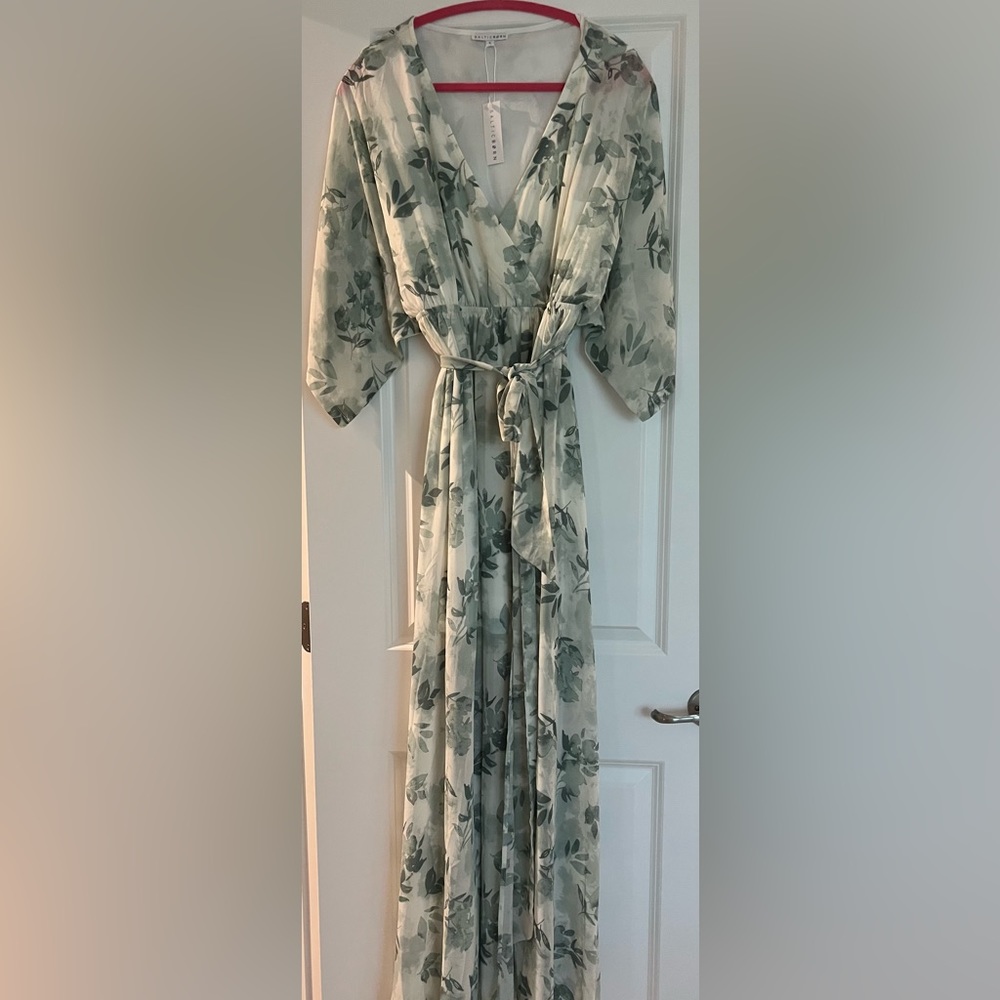 Baltic Born BRAND NEW DRESS SIZE LARGE